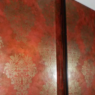 Freda Damask Non-Pasted Metallic Wallpaper Roll — Red