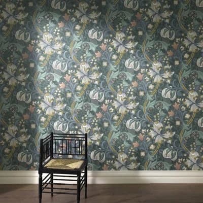 GOLDEN LILY Wallpaper - Euphorbia 9'10" - full height wallpaper — Euphorbia