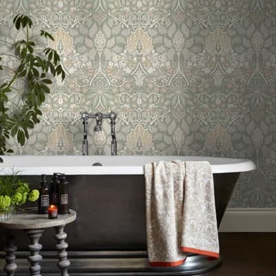 William Morris Dove & Rose Midsummer Wallpaper — Light Green